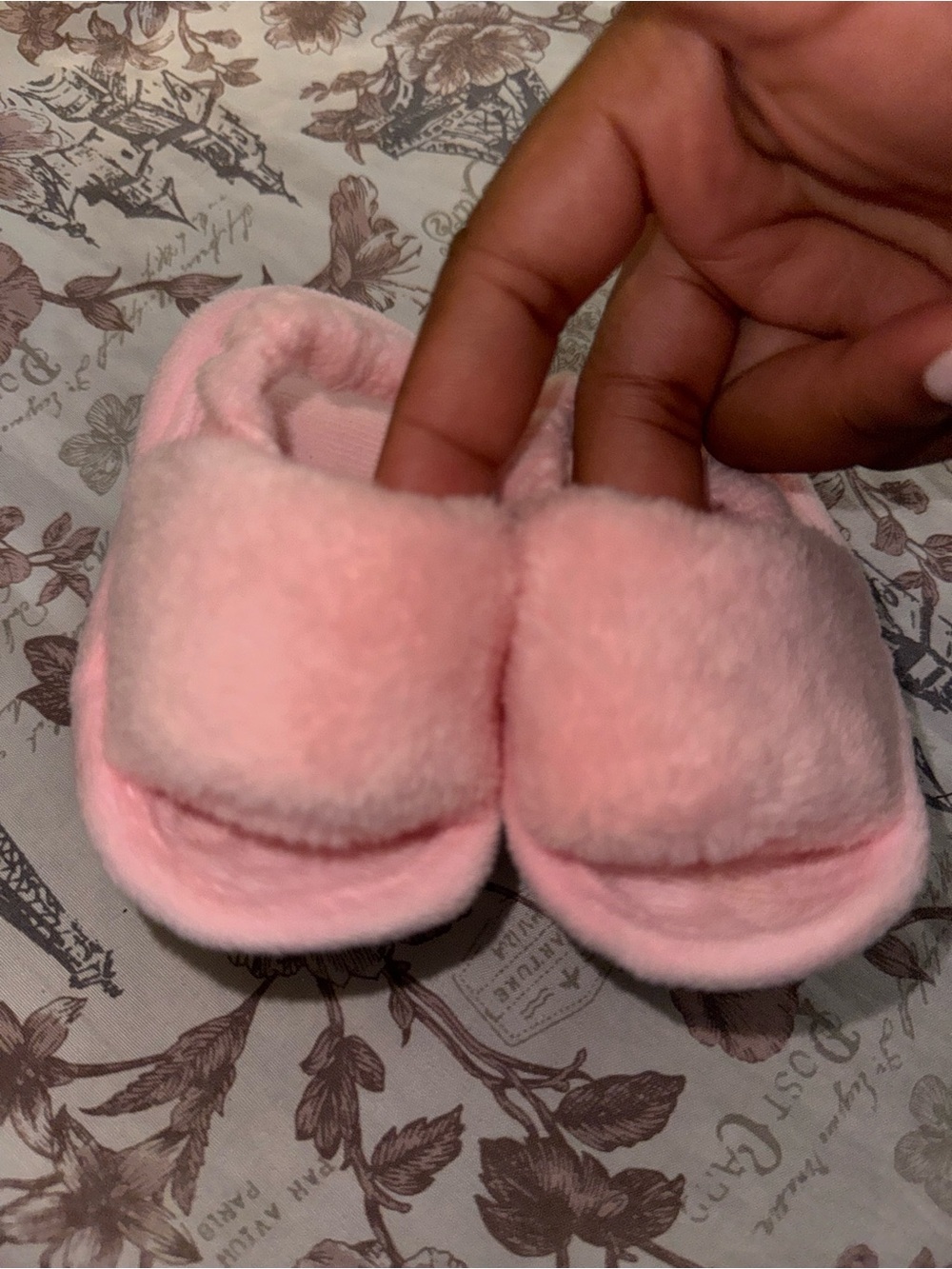 SHEIN Pink Fuzzy Baby Sandals